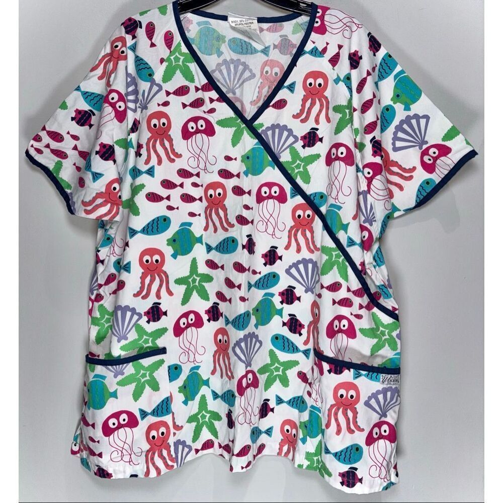 UA Scrubs scrub top size 2xl